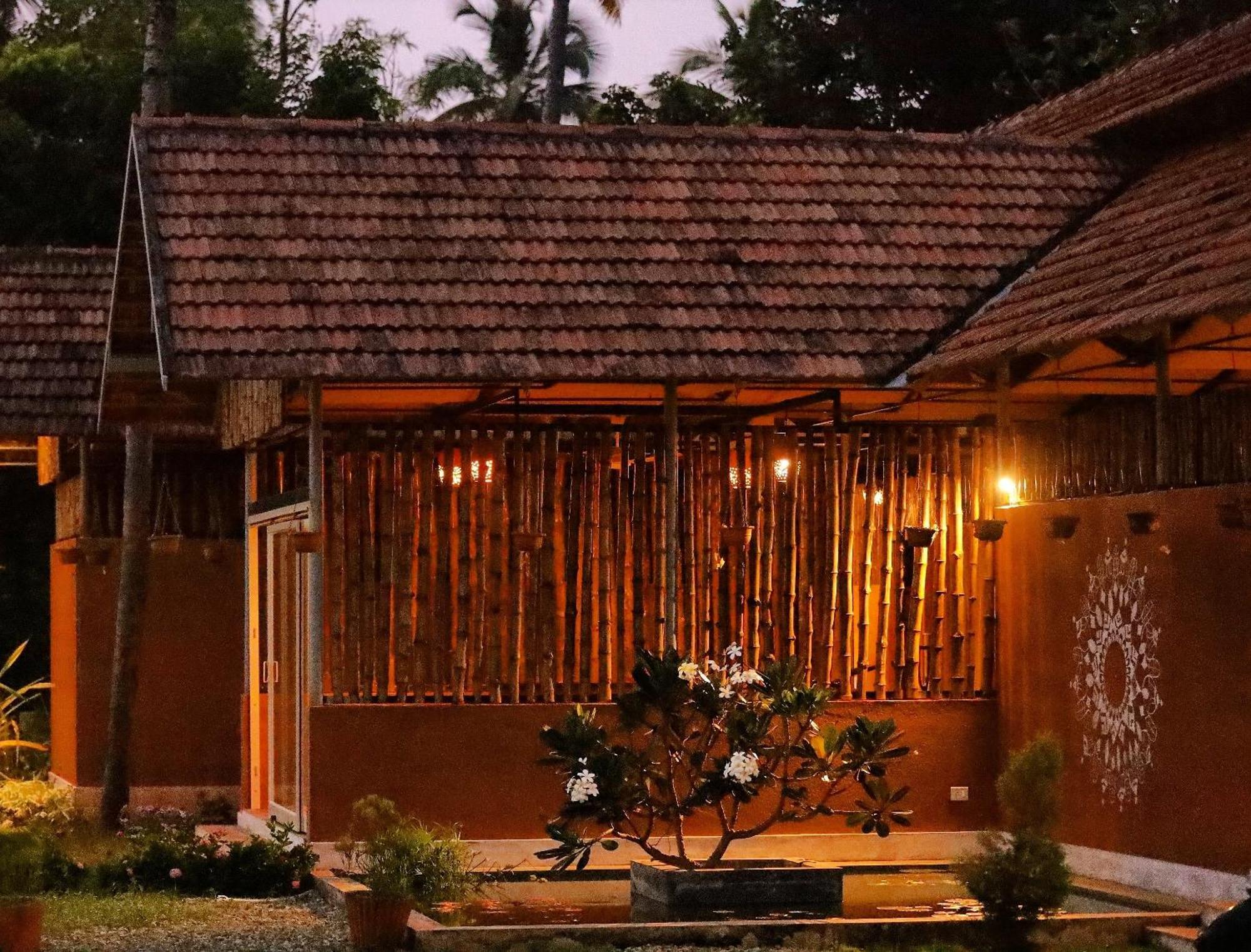 Hotel Pura Vida Varkala Exteriér fotografie