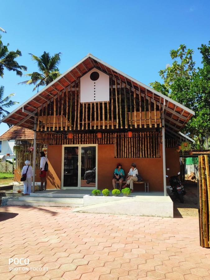 Hotel Pura Vida Varkala Exteriér fotografie